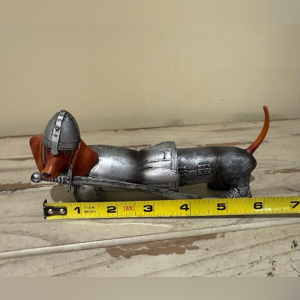 Westland Dachshund Figurine Hot Diggity Knight Figurine - Picture 6 of 7